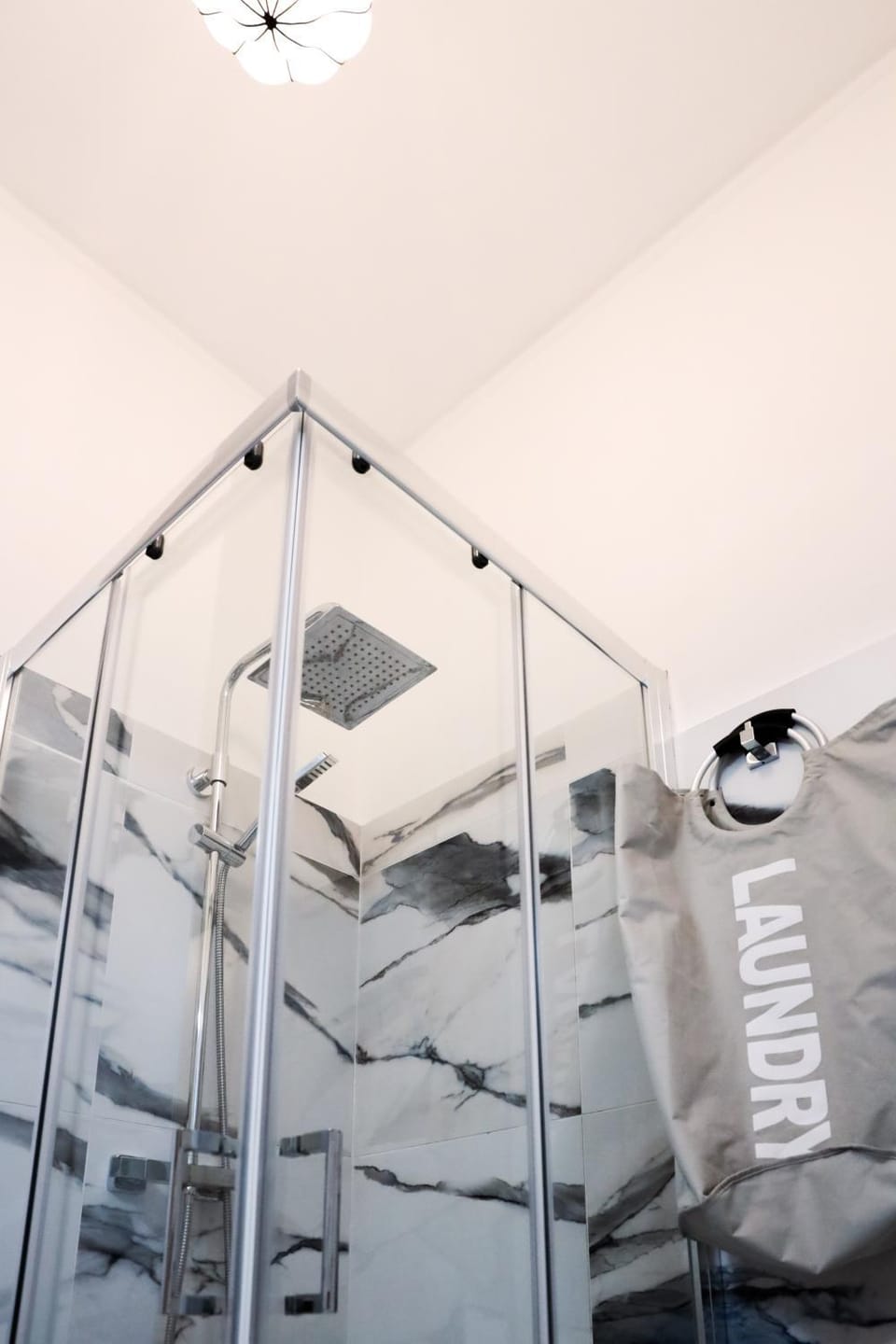 Shower, Bathroom, towels