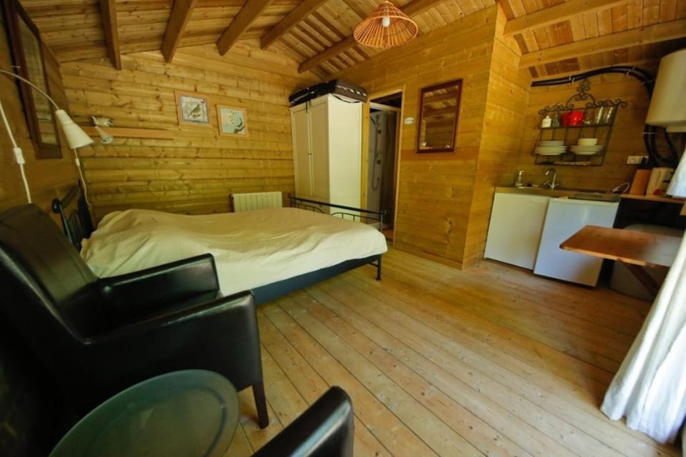 Domaine La Faix, Gite La Cigogne Campground/ 
RV Resort in Auvergne-Rhône-Alpes