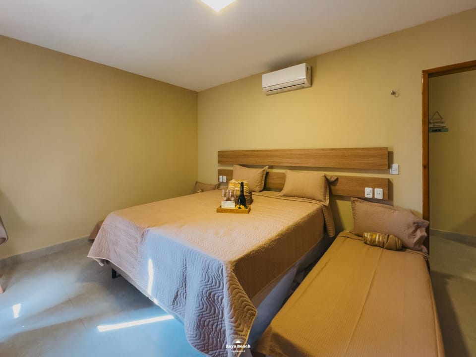 Bed, Bedroom, air conditioner