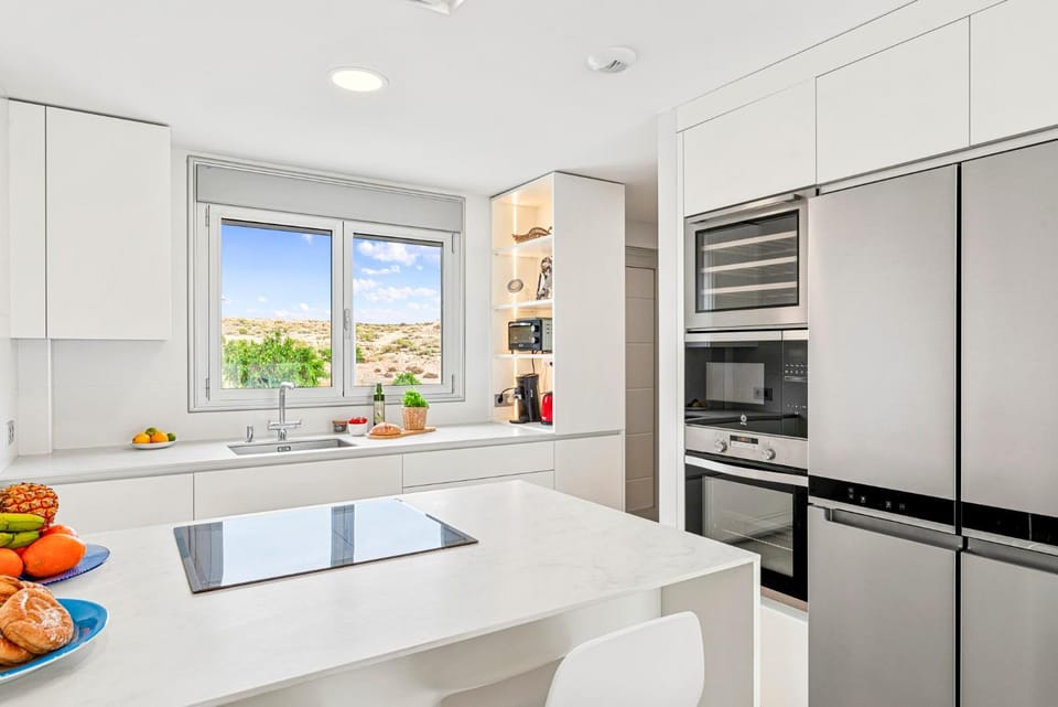 Kitchen or kitchenette, dishwasher, minibar, pet friendly, stove, toaster