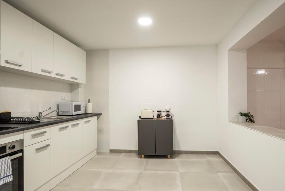 Coffee/tea facilities, toaster