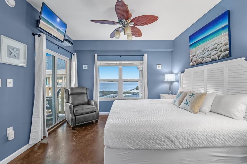 Baywatch Unit H5 House in Pensacola Beach