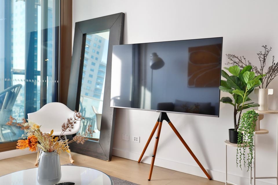 TV and multimedia, Decorative detail