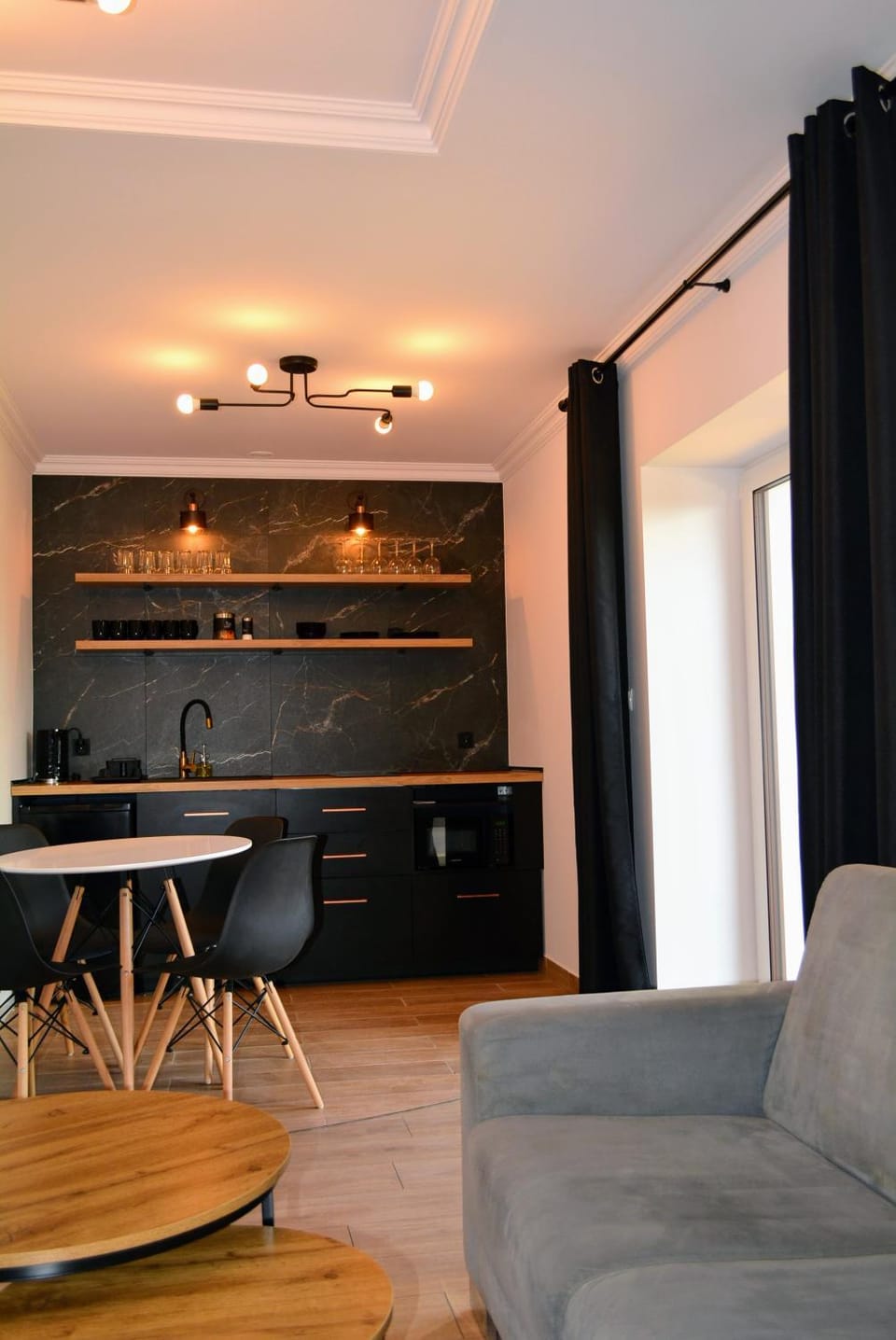 Living room, Seating area, Dining area