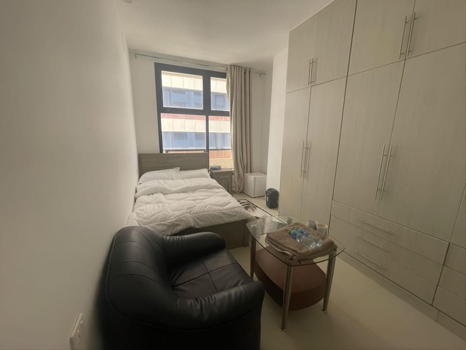 Heart of Abu Dhabi - Luxury Room Hostel in Abu Dhabi