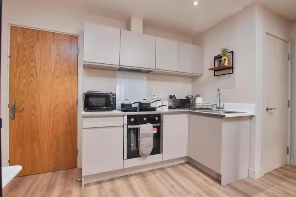 Beautiful 1 Bedroom Flat in Leeds - Sleeps 4 Apartment in Leeds