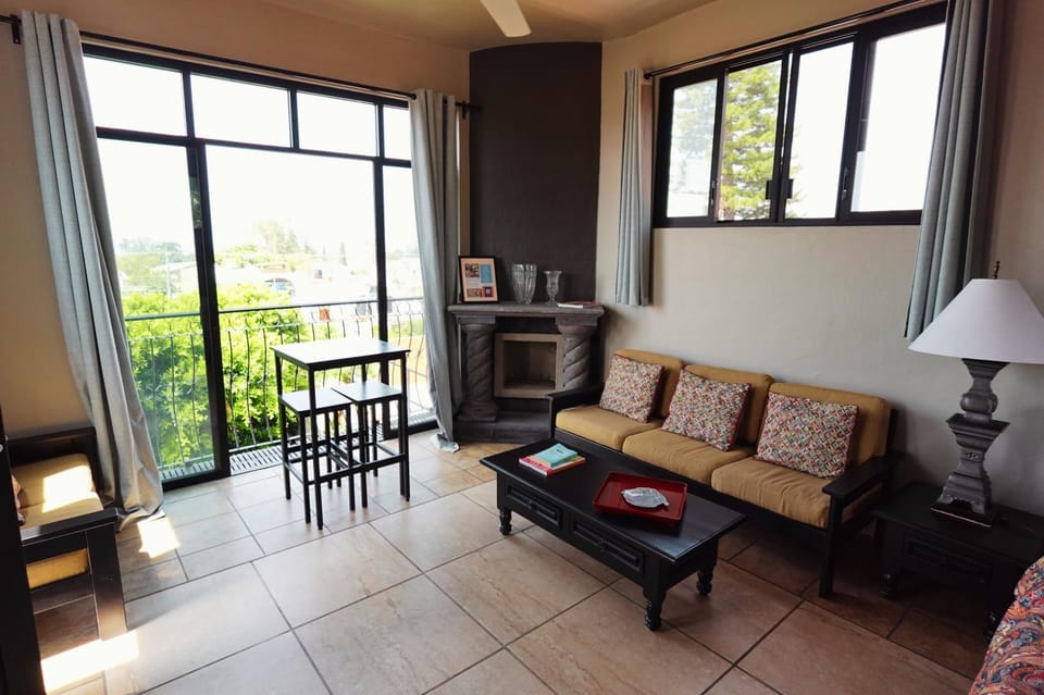 View (from property/room), Balcony/Terrace, Seating area