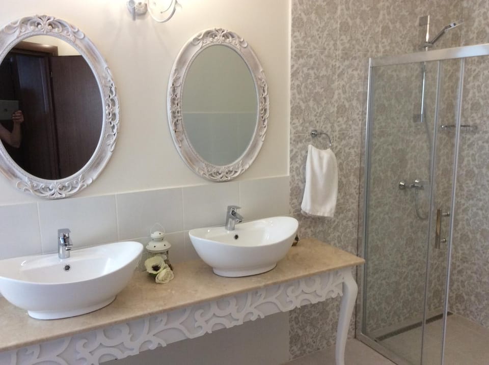 Vila Royal Bed and Breakfast in Romania