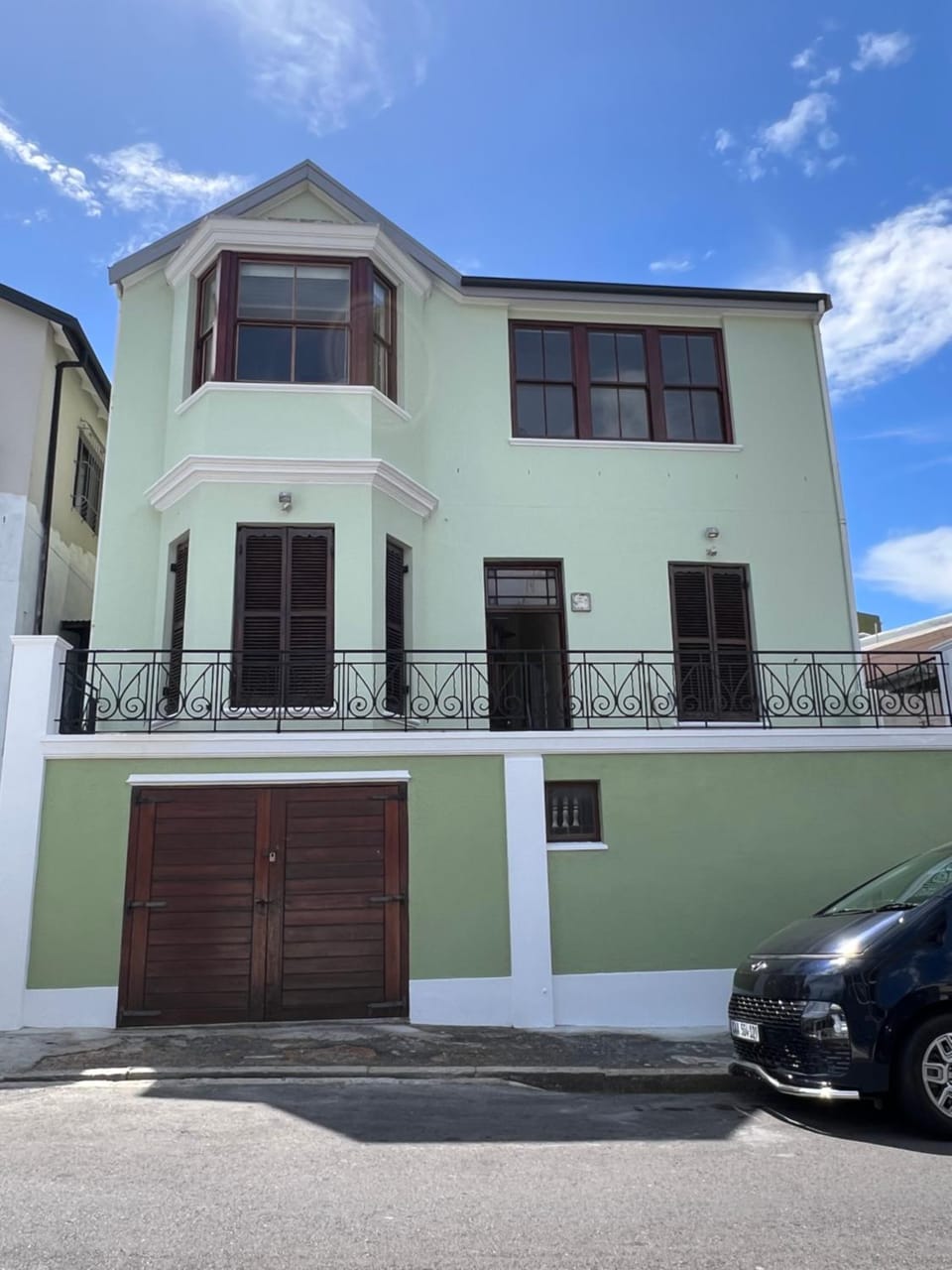 Property building, Parking