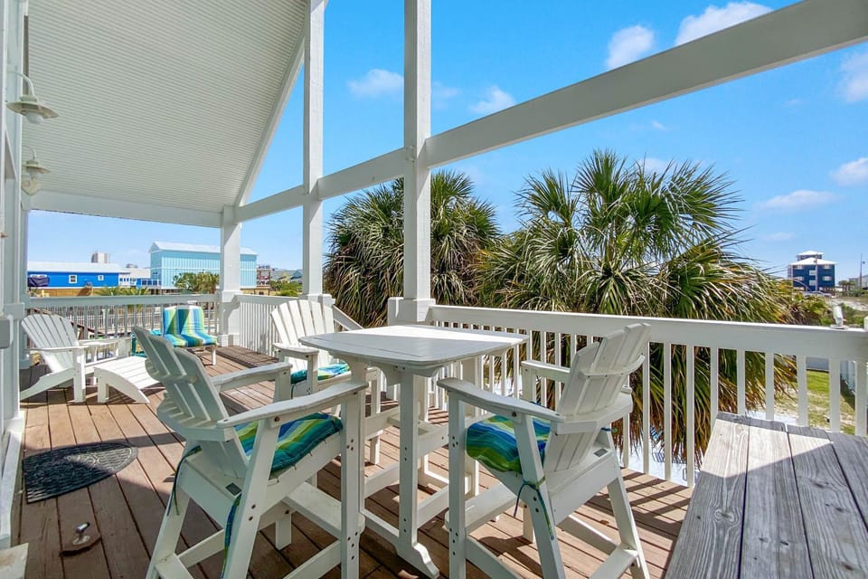 Eagle's Nest House in West Beach