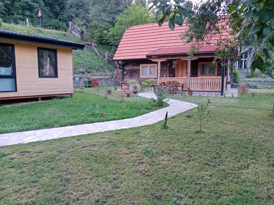 Brvnara Etno Lux Apartment in Zlatibor District, Serbia
