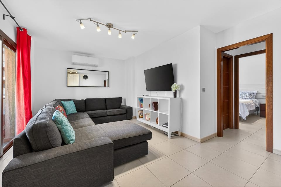 TV and multimedia, Living room, furniture, air conditioner