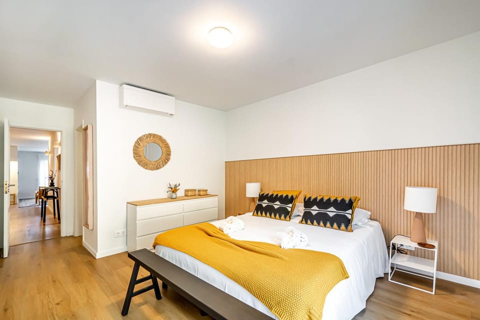 Bed, Bedroom