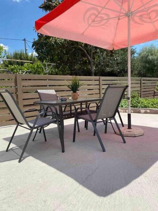 D & A house 150m from Chalandri metro station Apartment in Chalandri