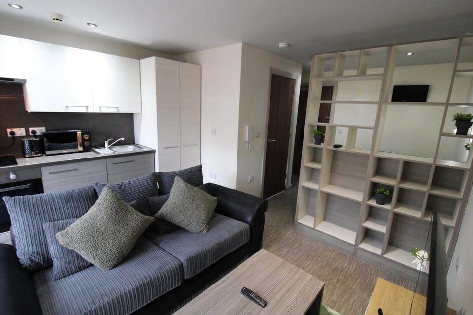 Kitchen or kitchenette, Living room, Seating area, minibar, pet friendly, stove