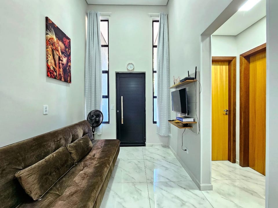 Casa NOVA para 06 pessoas prox Centro e Cataratas House in Foz do Iguaçu