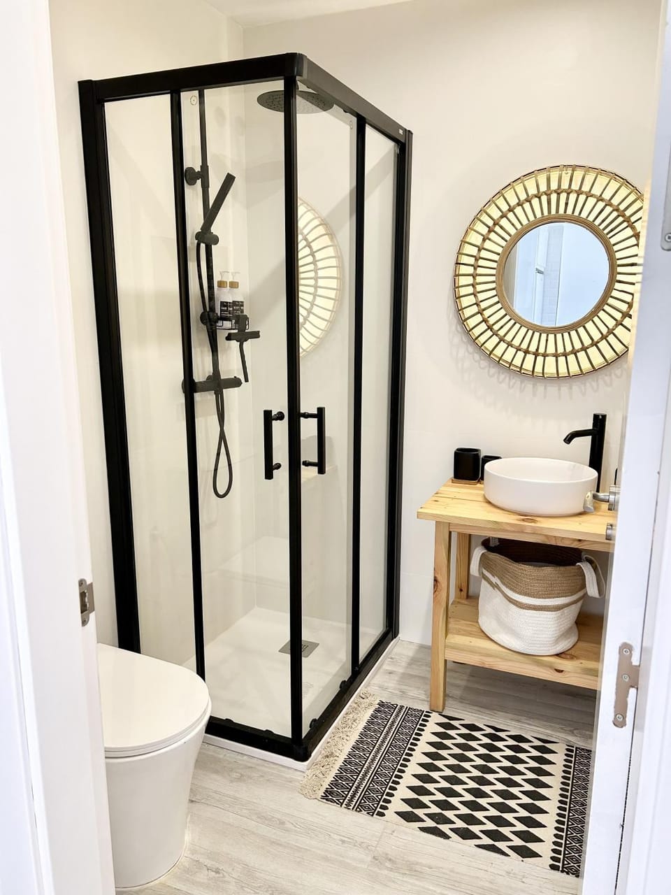 Shower, Toilet, Bathroom