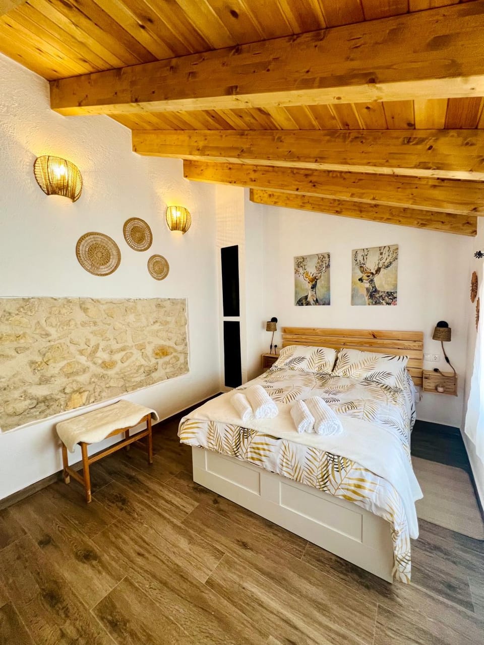 Bed, Bedroom