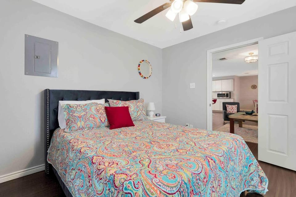 Bed, Bedroom