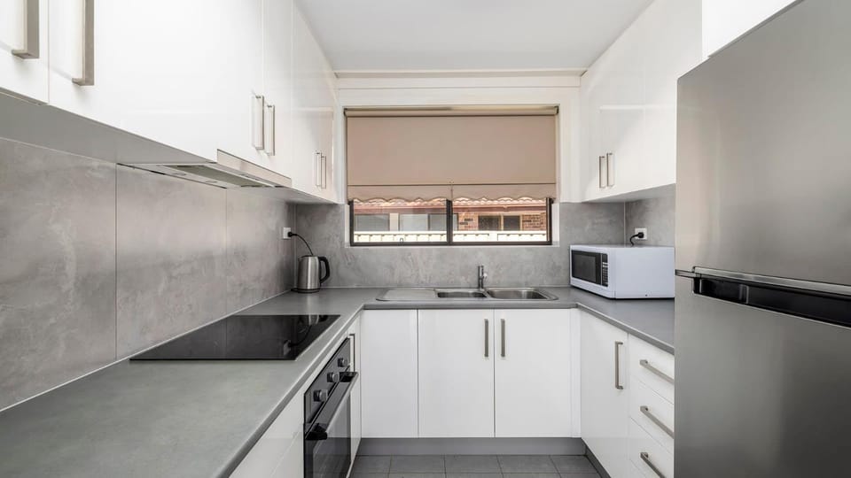 Walking Distance to Shoal Bay Beach House in Shoal Bay
