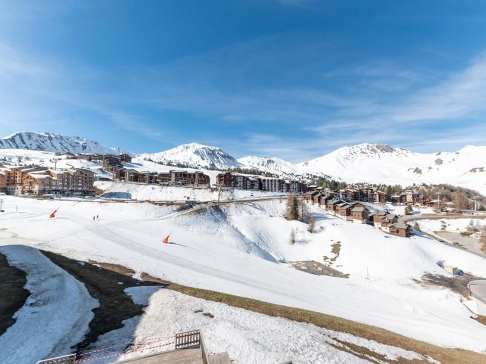 Appartement 5 pers, 6ème étage, WIFI, casier à ski, La Plagne - FR-1-351-185 Apartment in Mâcot-la-Plagne