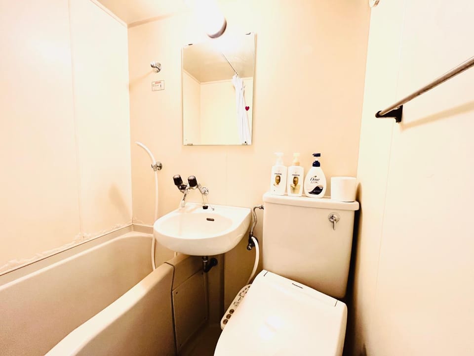 Shower, Toilet, Bathroom, Bath