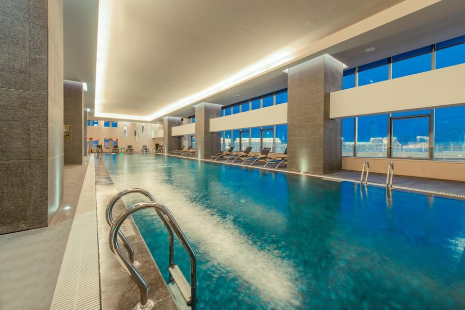 Swimming pool
