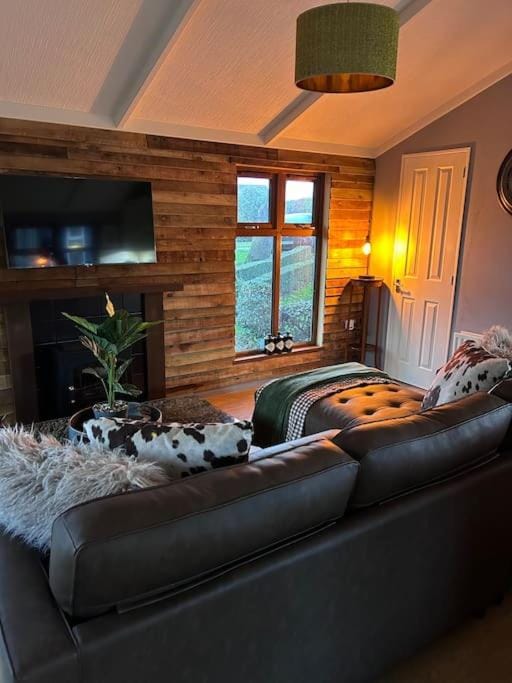 Woodside Lodge, Weybourne, Holt Chalet in North Norfolk District