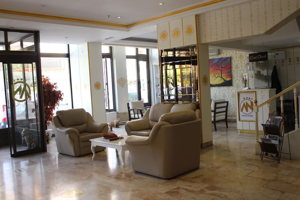 Lobby or reception, Seating area