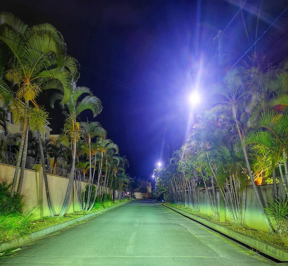 Night, Neighbourhood