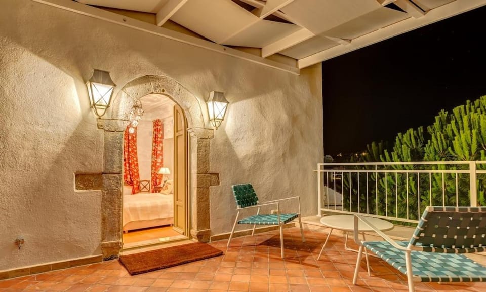 Night, Balcony/Terrace