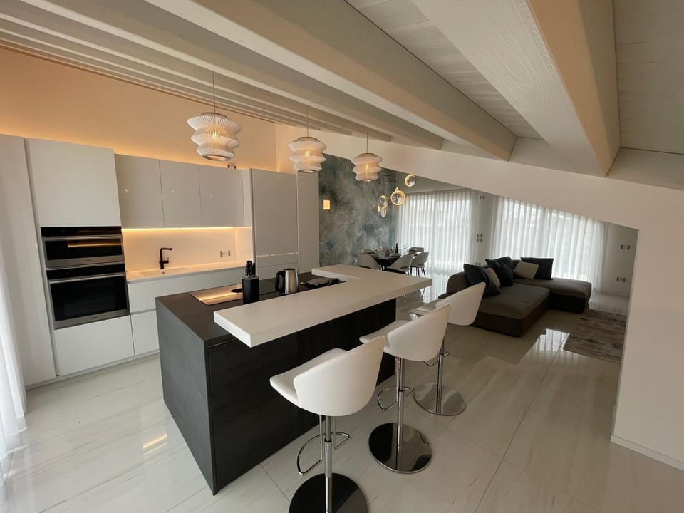 dishwasher, minibar, pet friendly, toaster, kitchen