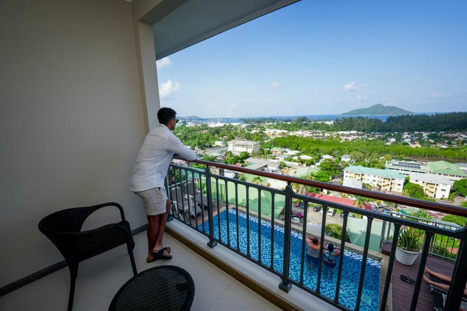 View (from property/room), Balcony/Terrace, Sea view
