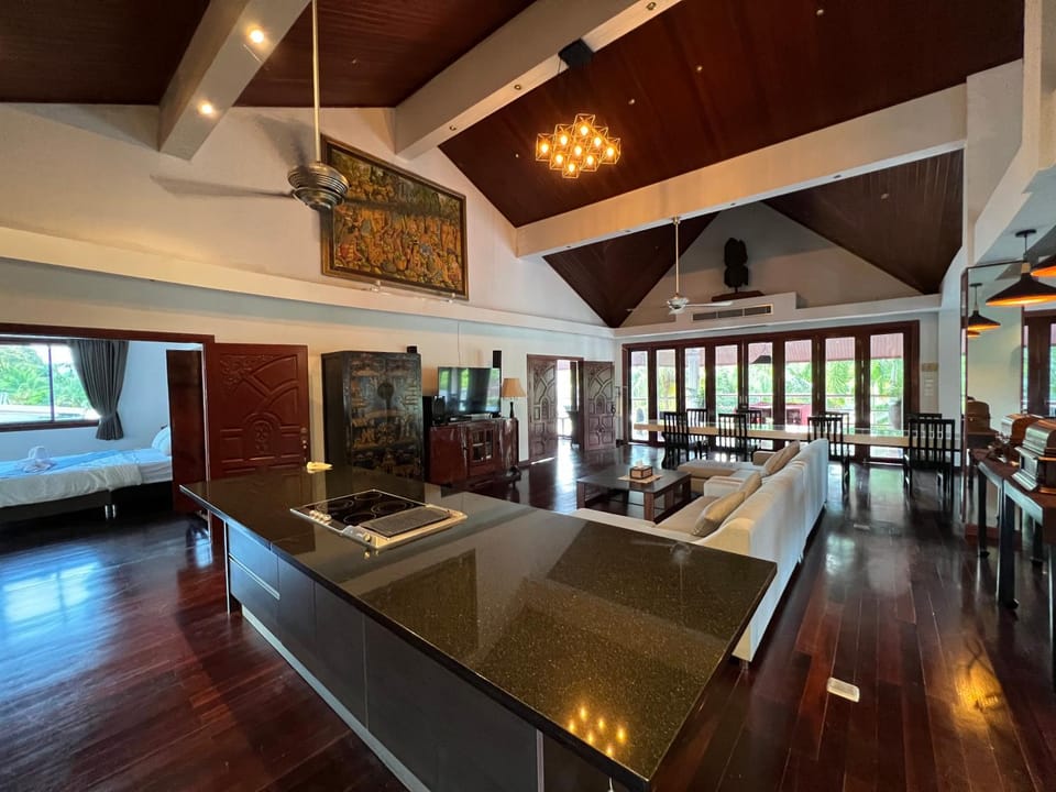 TV and multimedia, Kitchen or kitchenette