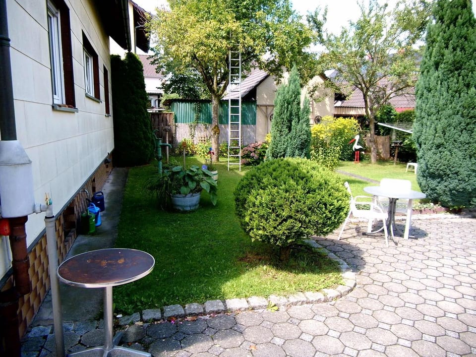 Garden view, Garden view