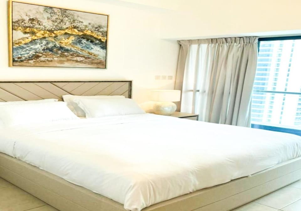 Full lake View 1bk Apartment in JLT 4 ppl early & late check in 10mn to Marina metro station Apartment in Dubai