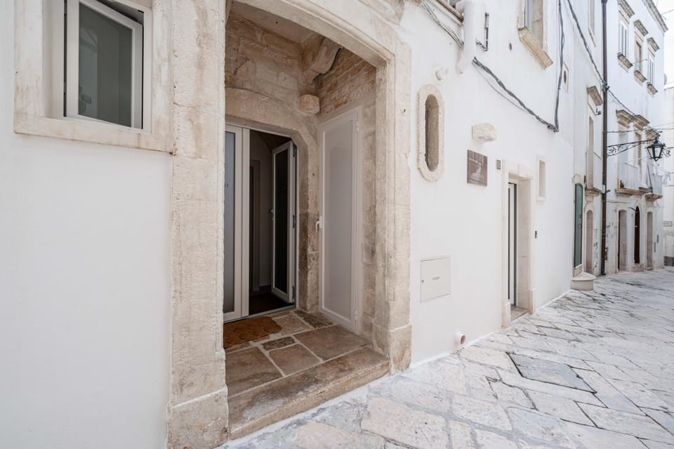 Property building, Day