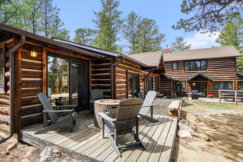 Historical Crocker Ranch - Coach House #22-Zone3270 home House in Rocky Mountain National Park