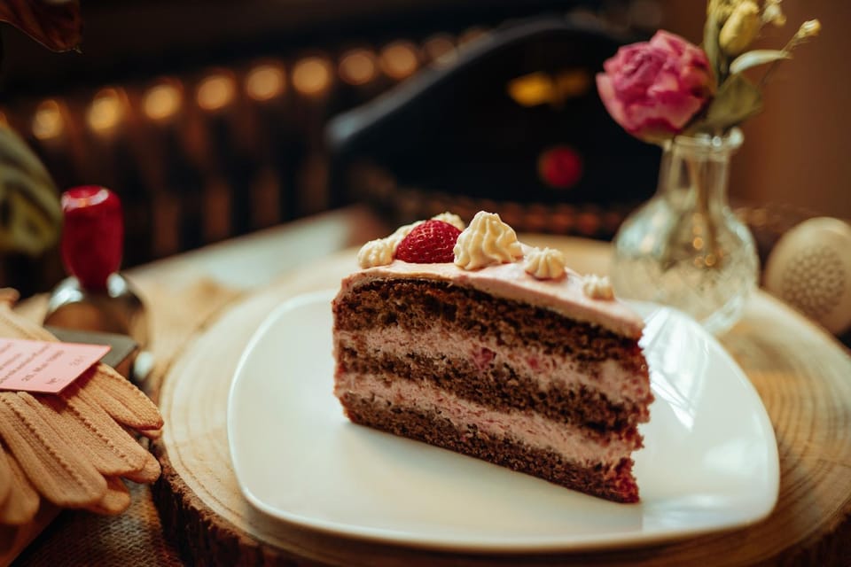 Restaurant/places to eat, Food and drinks