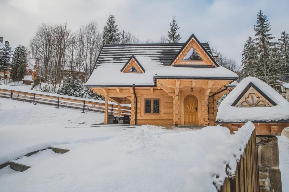 Property building, Winter