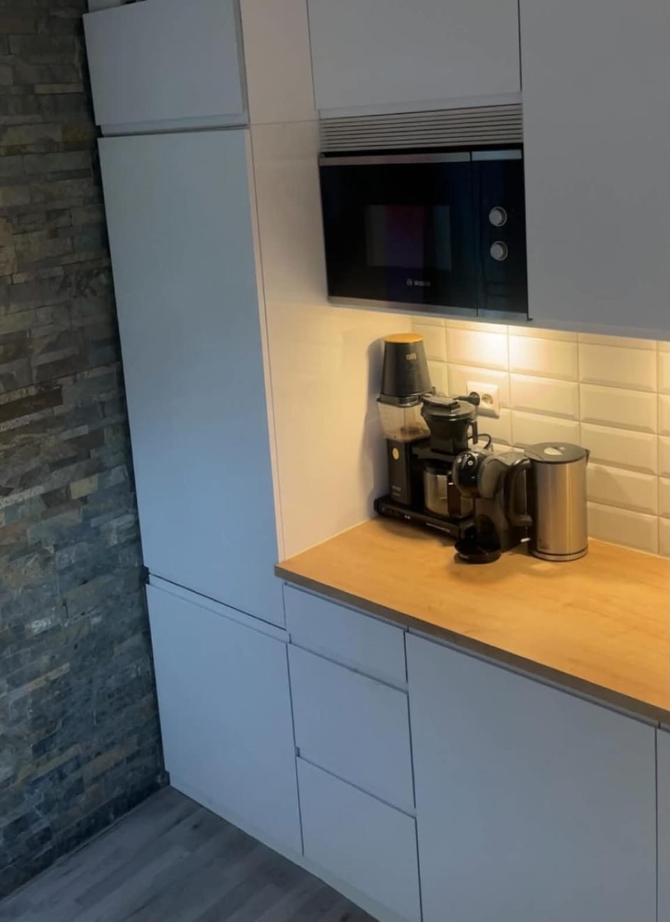Coffee/tea facilities, Kitchen or kitchenette