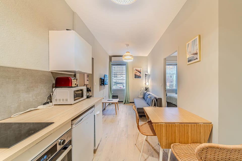 Les Halles Apartment with 2 bedrooms near Part-Dieu Apartment in Lyon