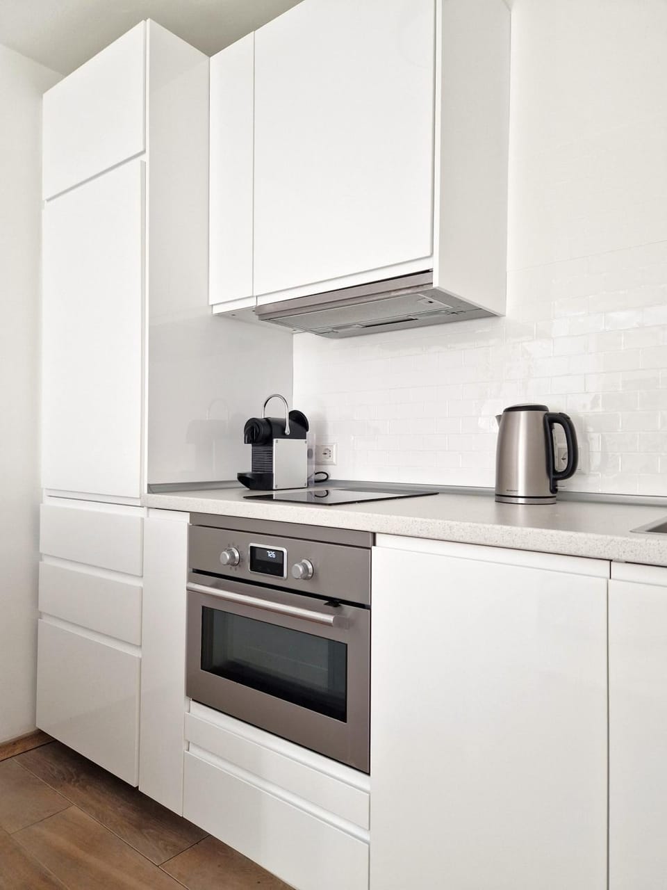 Coffee/tea facilities, kitchen