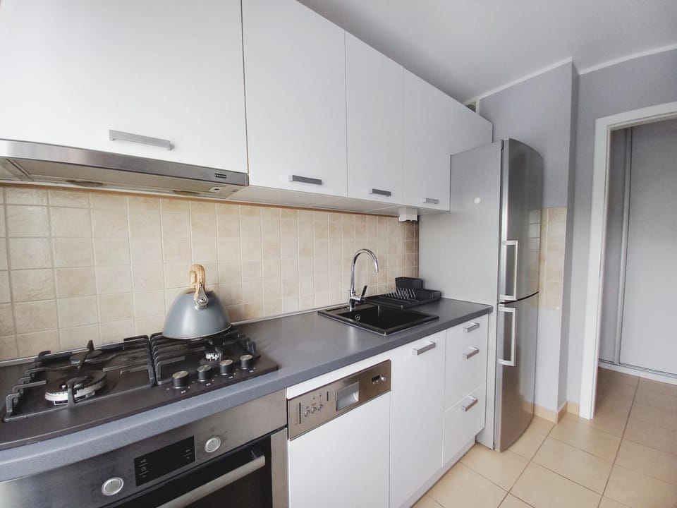 Kitchen or kitchenette, Communal kitchen, dishwasher, pet friendly, stove