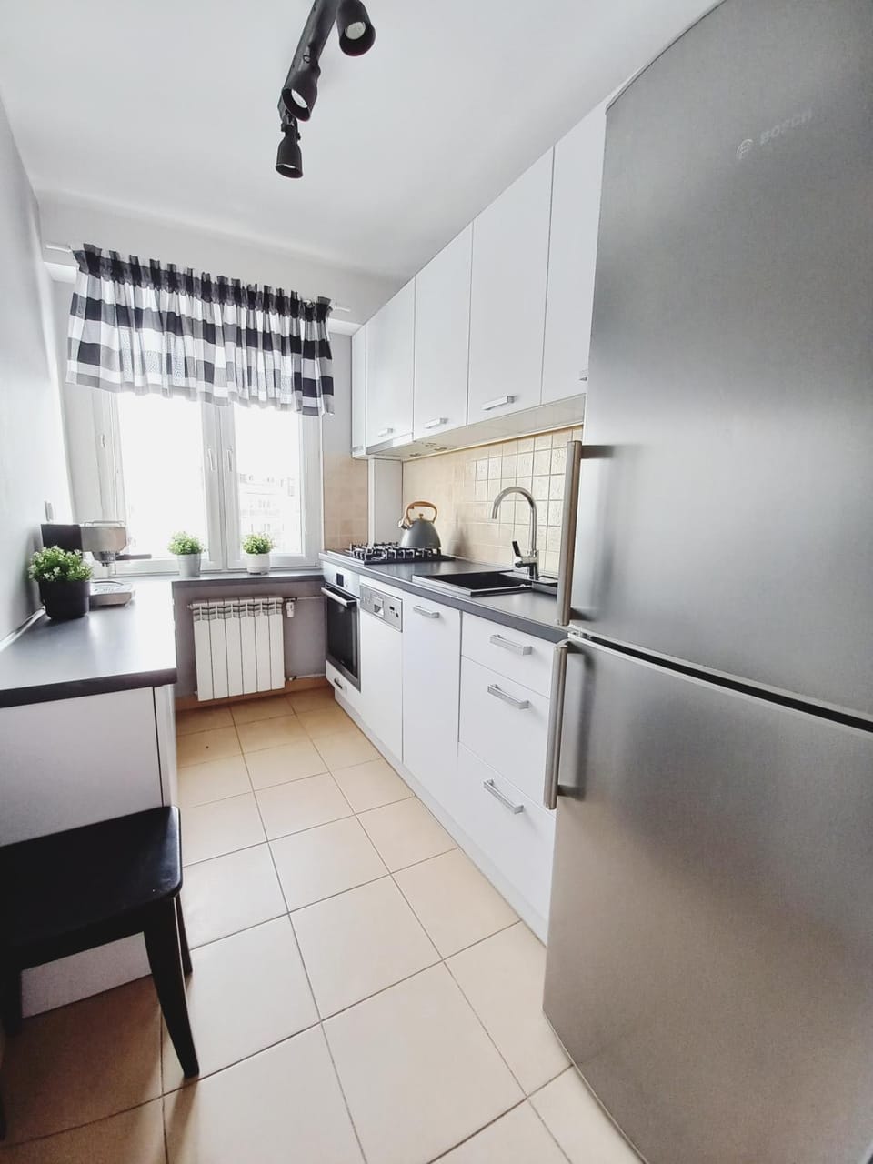 Coffee/tea facilities, Kitchen or kitchenette, Communal kitchen, dishwasher, pet friendly, stove
