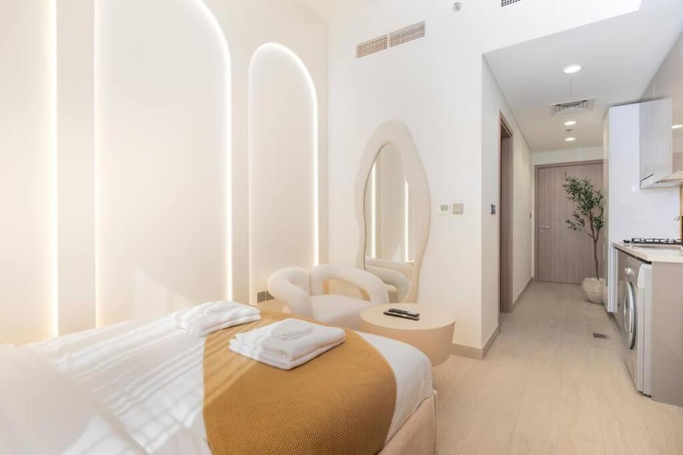 150Mbps WiFi · Studio · Meydan Pool Apartment in Dubai
