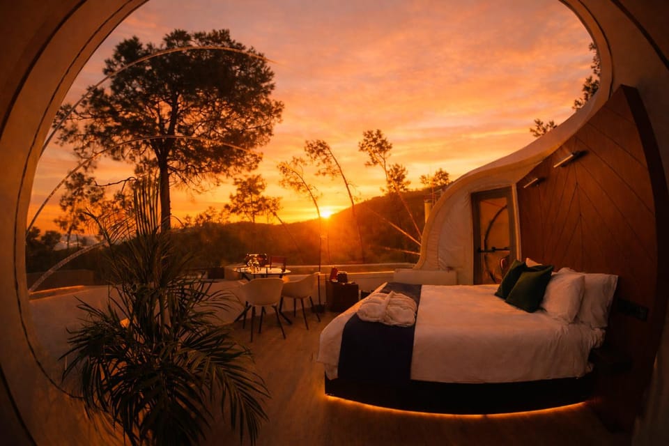 Bedroom, Sunset