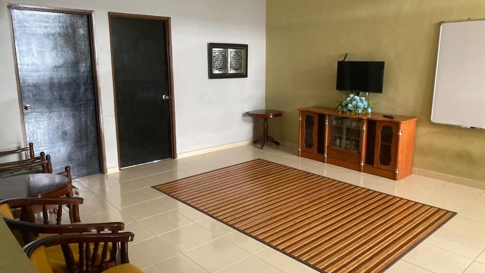 Jentayu homestay House in Perak Tengah District