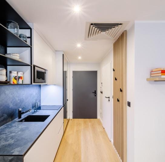 Kitchen or kitchenette
