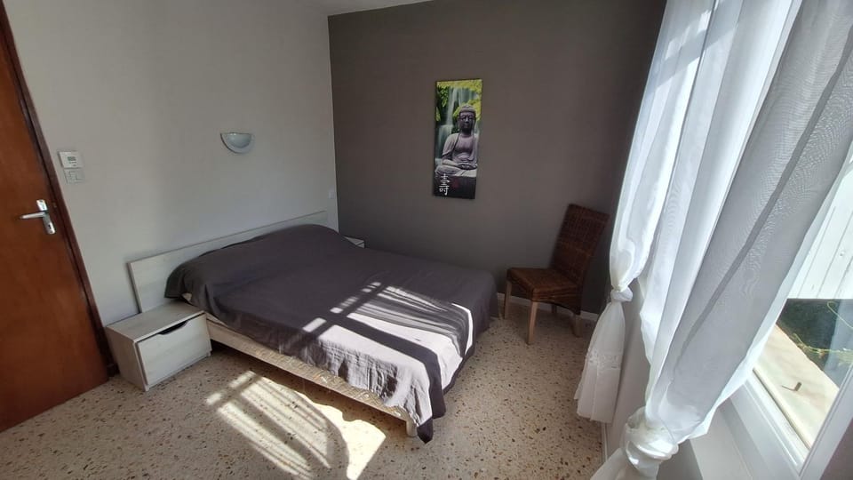 L'apicasa de Bassan House in Occitanie